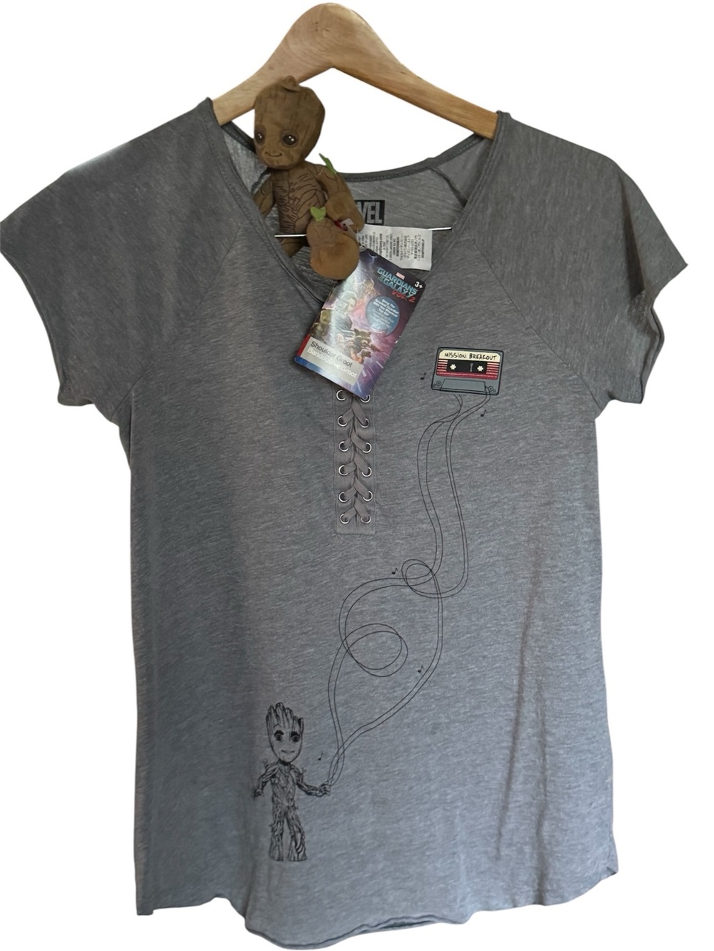Marvel Gray Groot Lace-Up Tee AND Magnetic Groot Shoulder Plush - So Cute